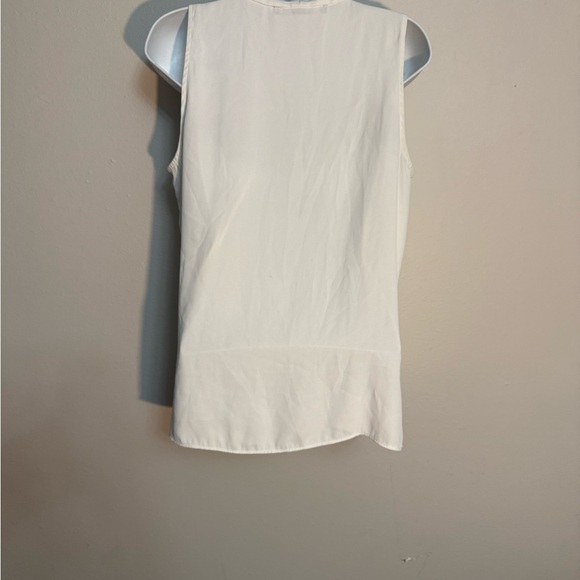 White House Black Market Cream Sleeveless Blouse - Picture 3 of 4
